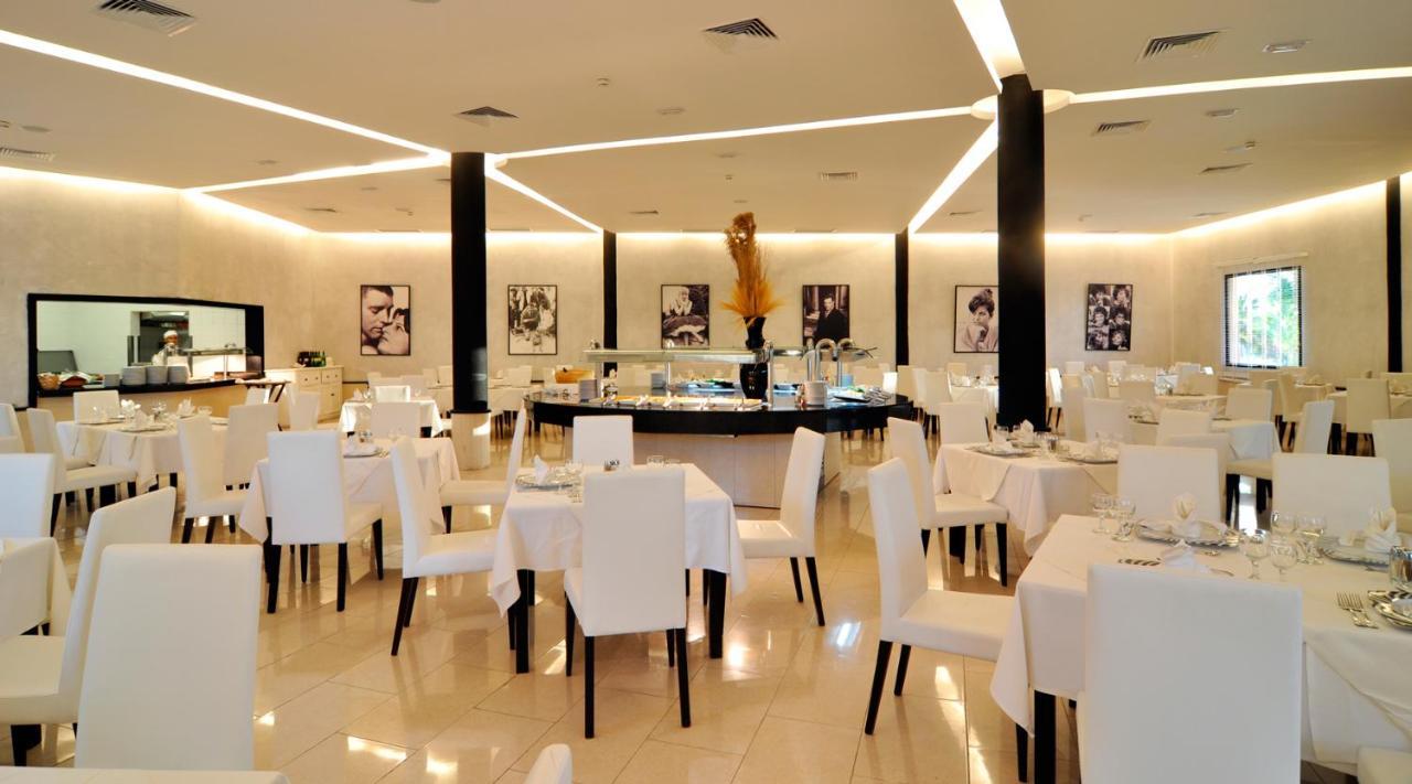 Grand Sirenis Punta Cana Resort & Aquagames Uvero Alto Eksteriør bilde Restaurant