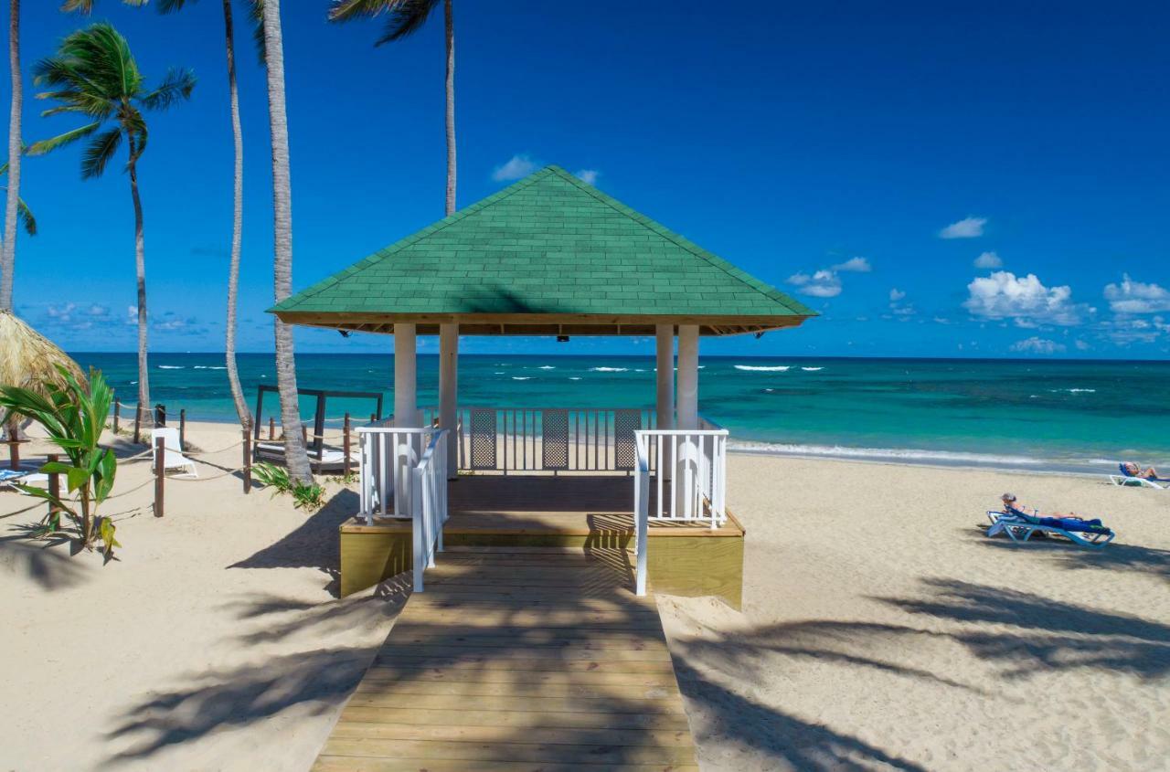 Grand Sirenis Punta Cana Resort & Aquagames Uvero Alto Eksteriør bilde A beach in Punta Cana